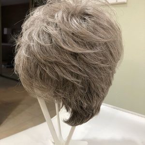 Wig Rachel Welch “Winner”